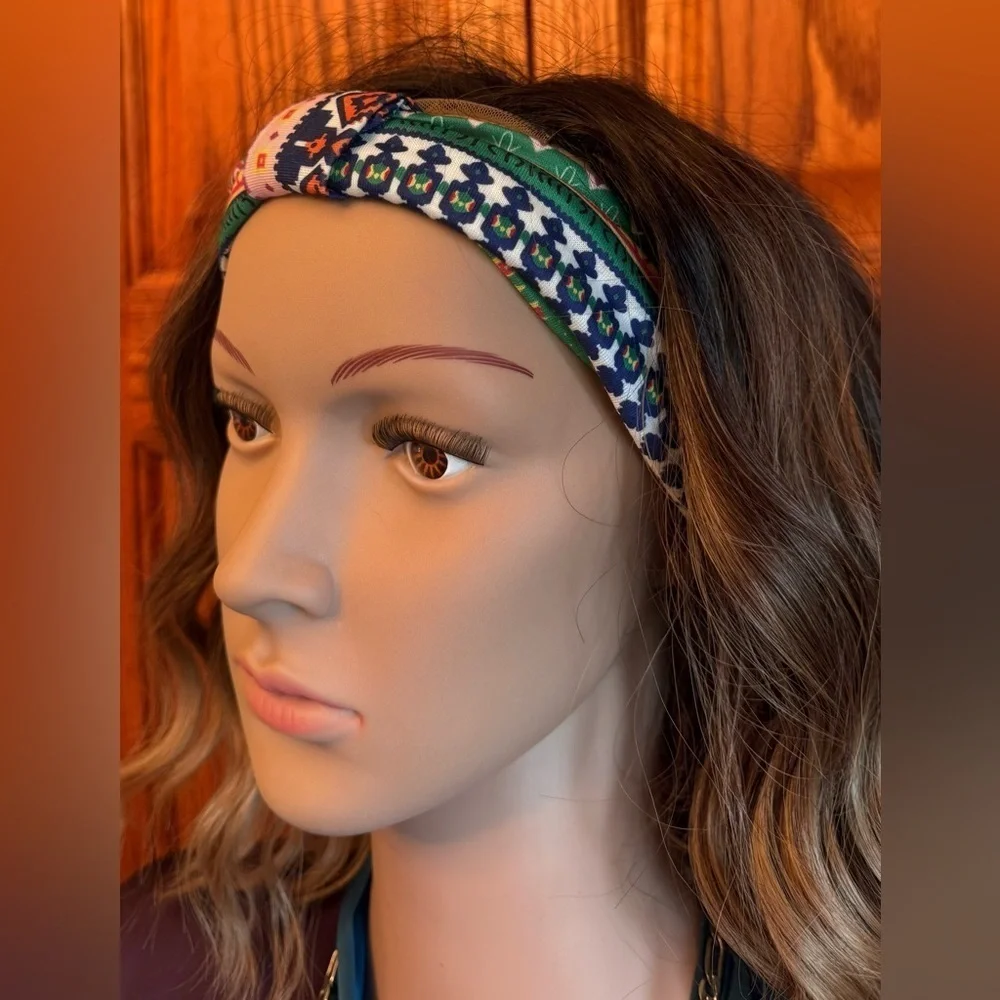 NWOT 4 Piece Set Bohemian Fashion Pattern Headbands Anti Slip Knotting